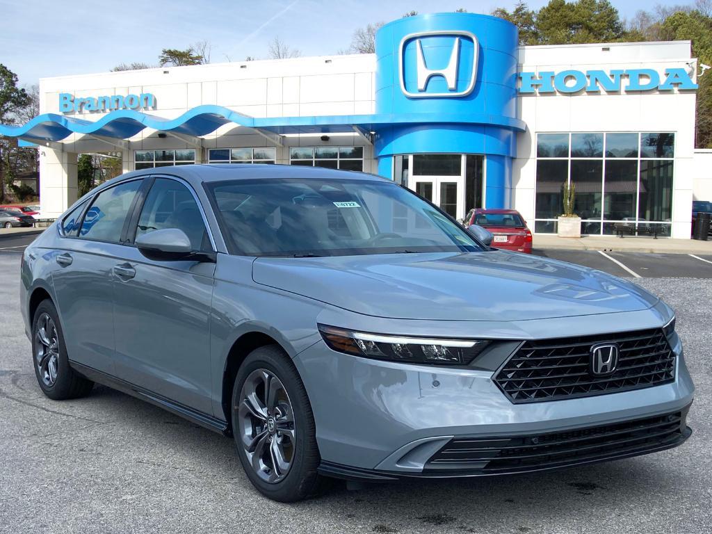 new 2025 Honda Accord Hybrid car