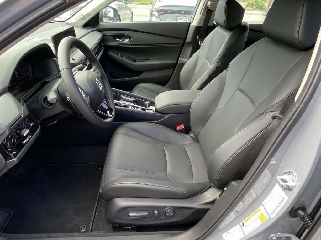 new 2025 Honda Accord Hybrid car