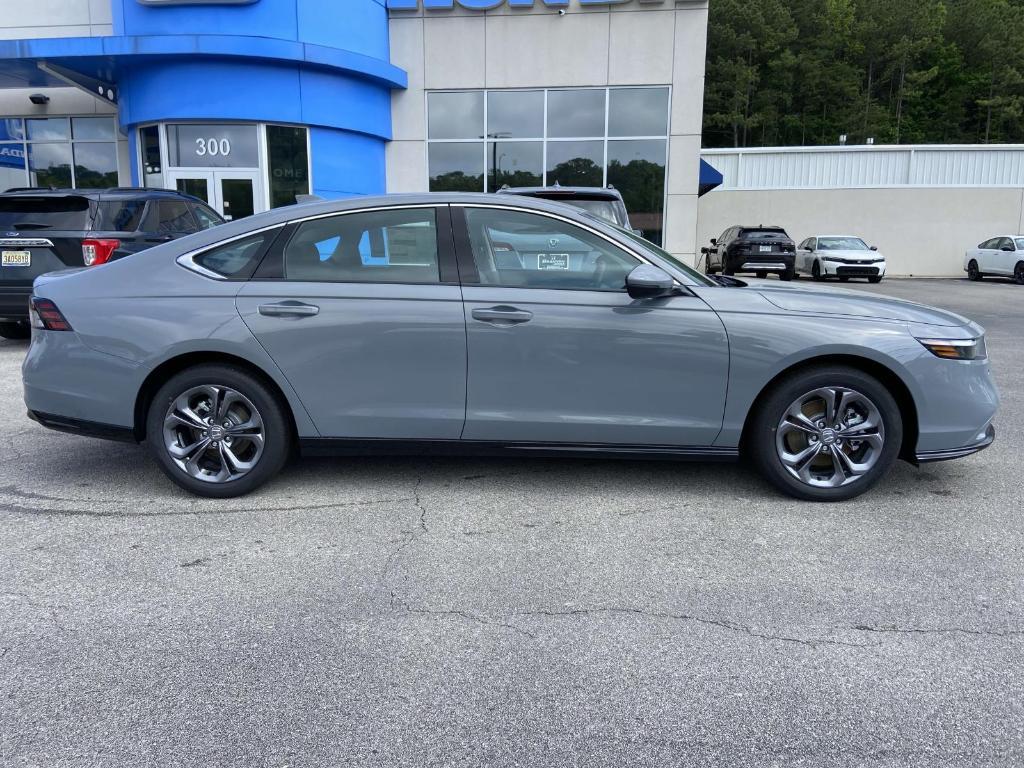 new 2025 Honda Accord Hybrid car