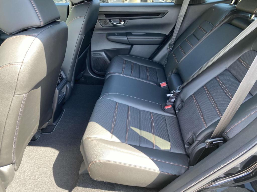 new 2026 Honda CR-V Hybrid car, priced at $39,583