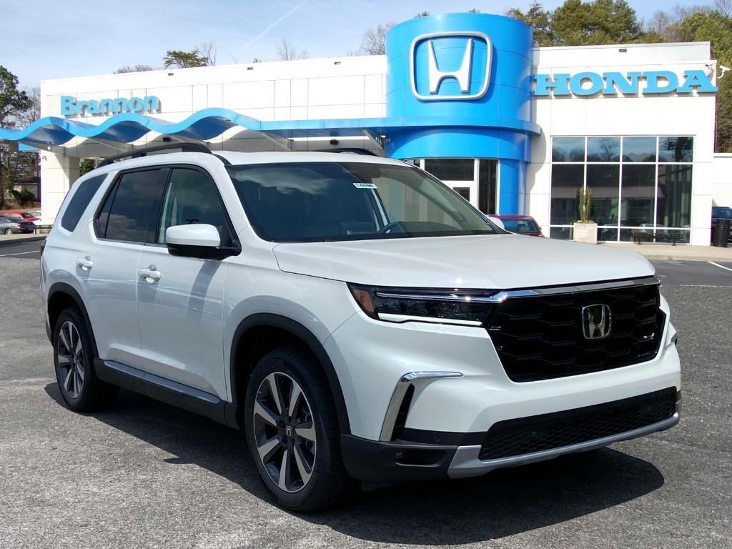 new 2025 Honda Pilot car