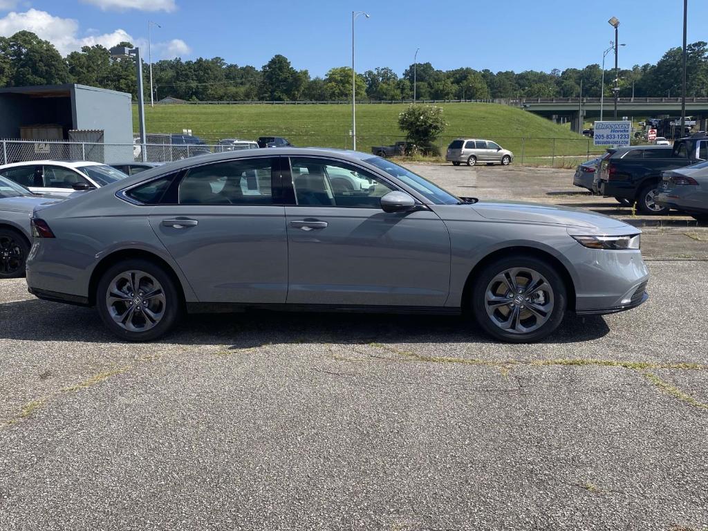 new 2025 Honda Accord Hybrid car