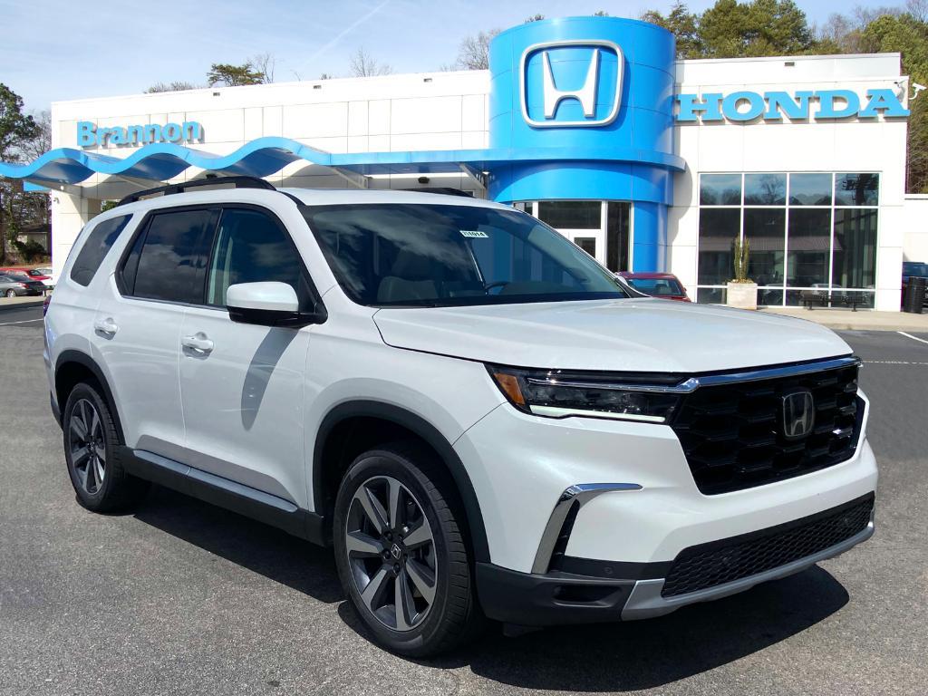 new 2025 Honda Pilot car