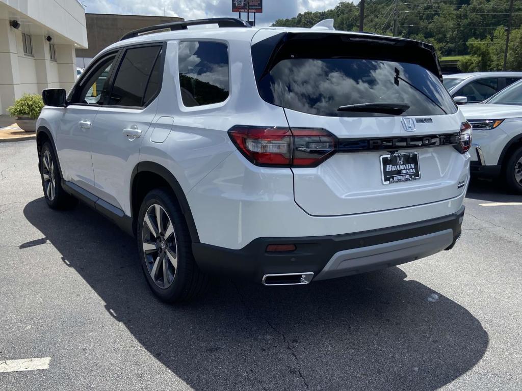 new 2025 Honda Pilot car