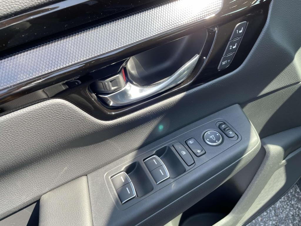 new 2025 Honda CR-V car
