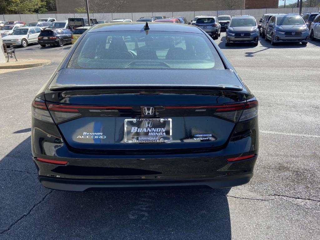 new 2025 Honda Accord Hybrid car
