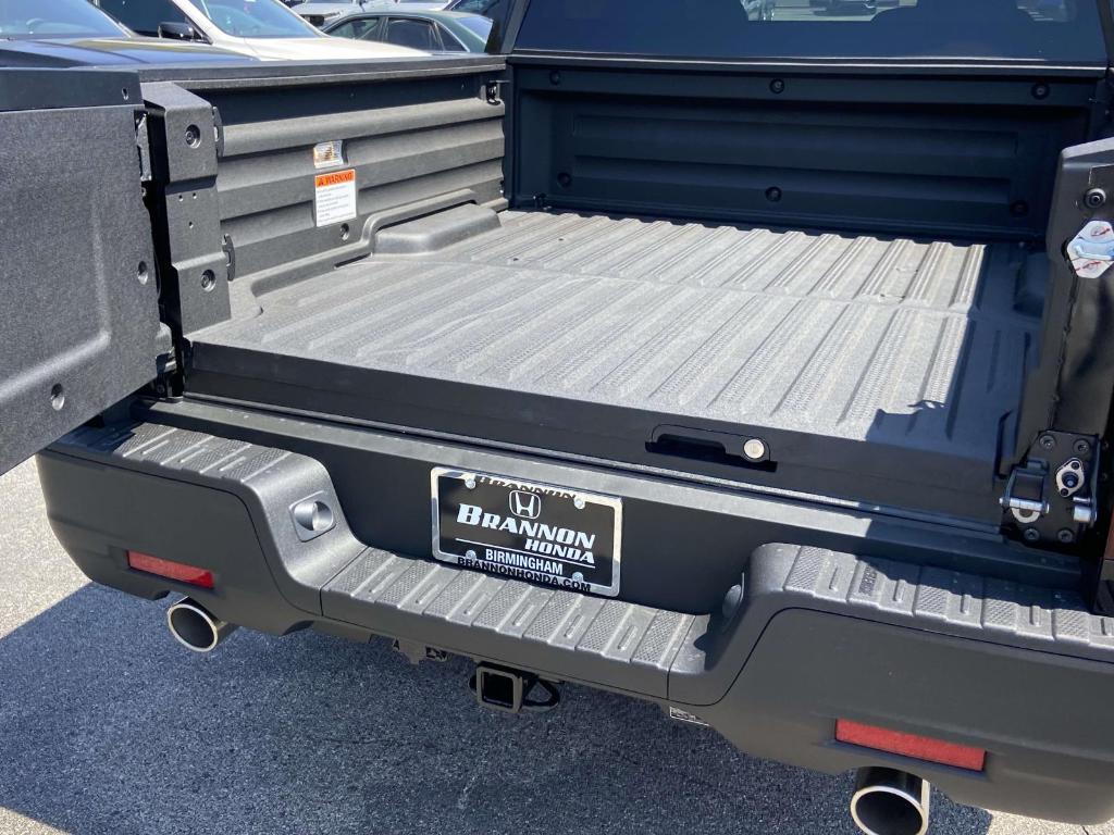 new 2025 Honda Ridgeline car, priced at $39,713