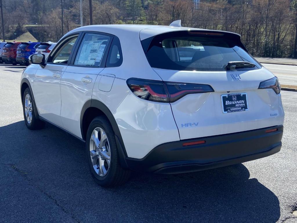 new 2025 Honda HR-V car, priced at $27,205