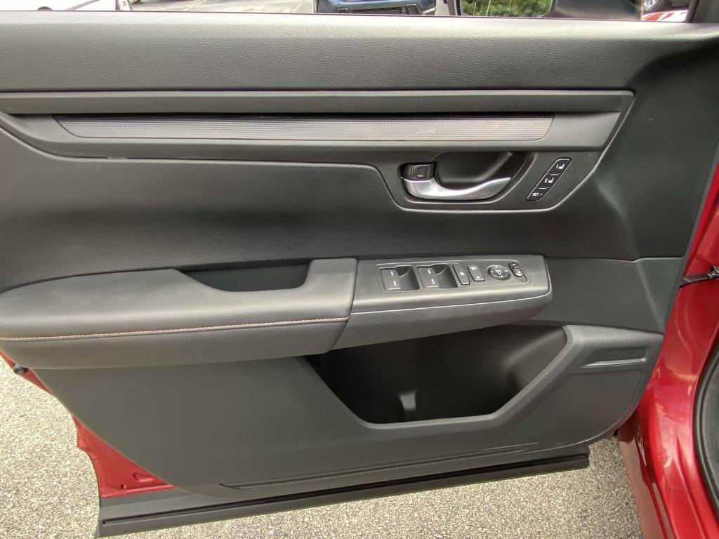 used 2024 Honda CR-V Hybrid car, priced at $33,555
