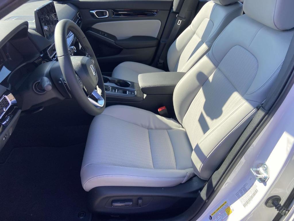 new 2026 Honda Civic Hybrid car, priced at $33,047