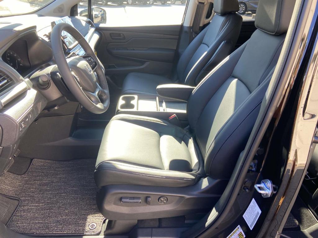new 2026 Honda Odyssey car, priced at $41,637