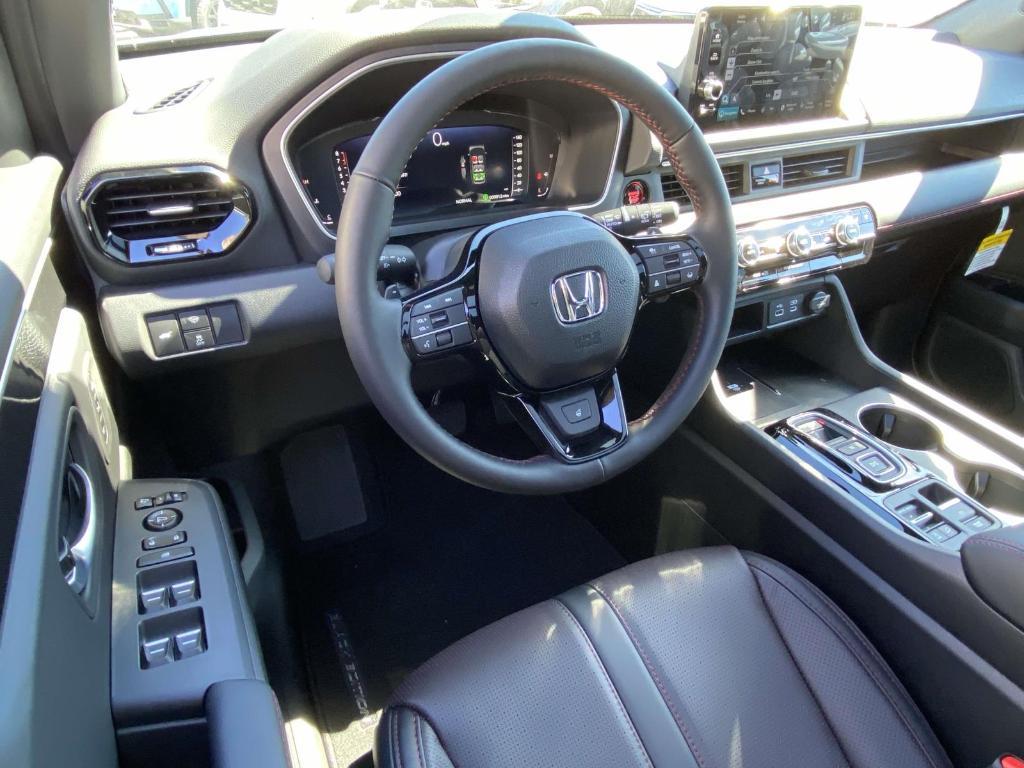 new 2025 Honda Pilot car, priced at $53,520