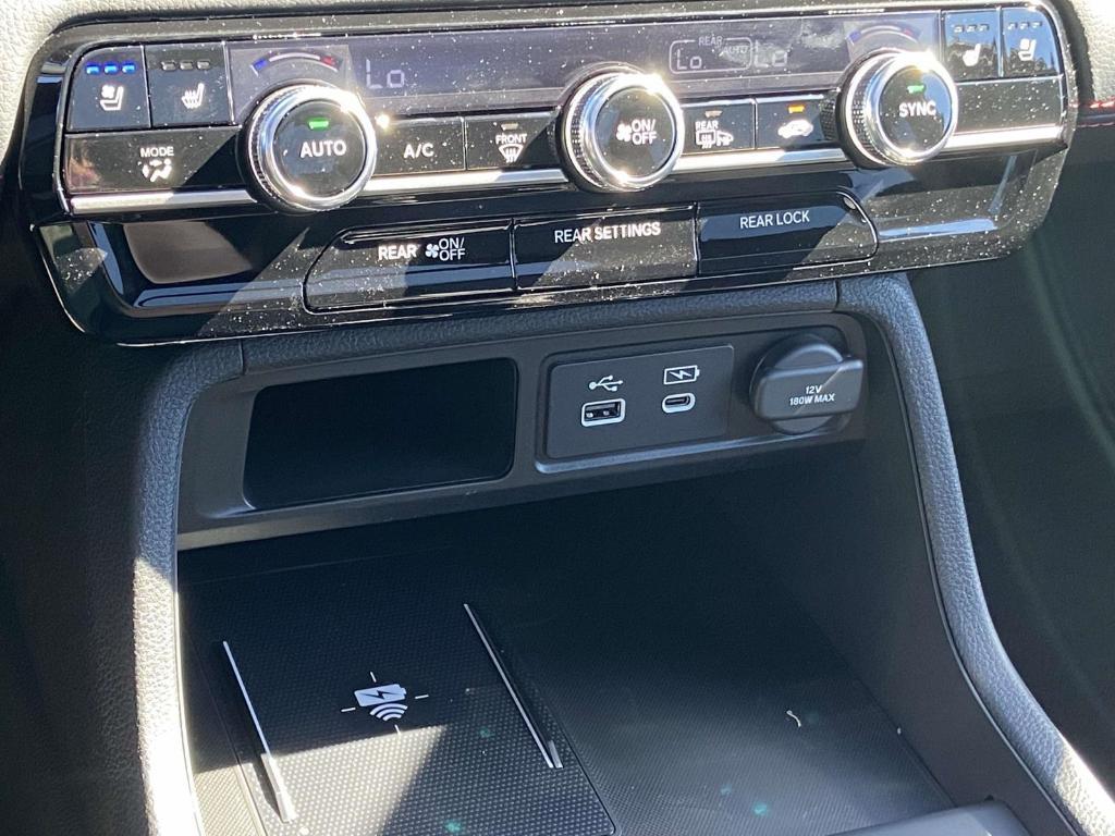 new 2025 Honda Pilot car, priced at $53,520