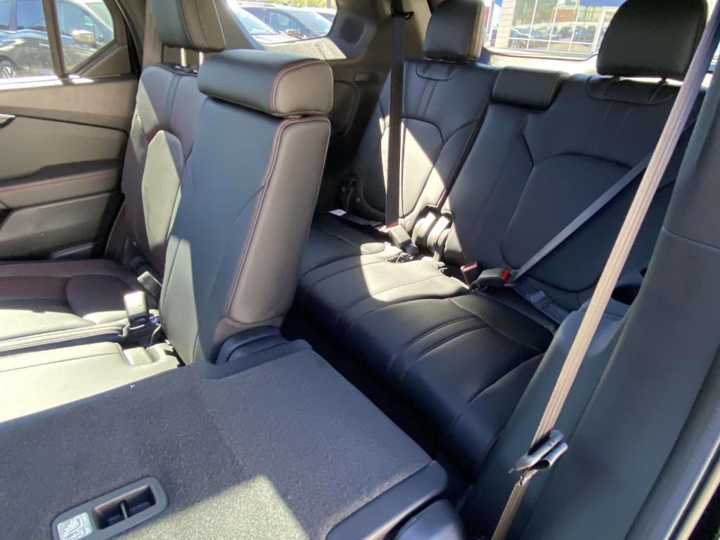 new 2025 Honda Pilot car, priced at $53,520