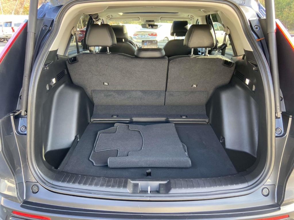 used 2023 Honda CR-V car, priced at $33,333