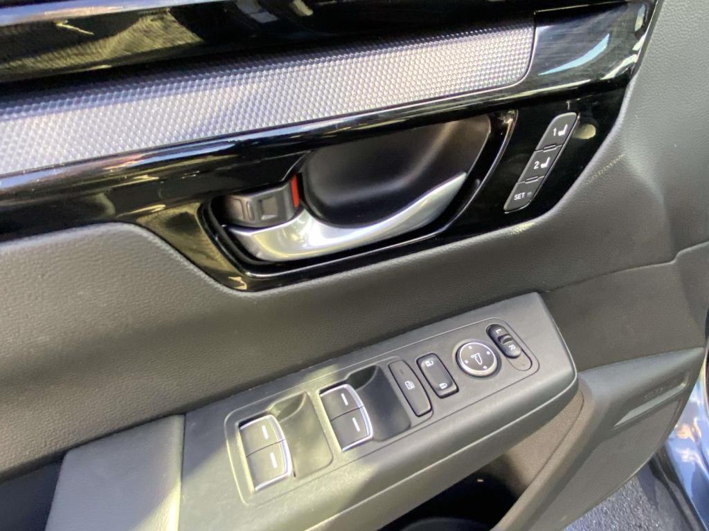 used 2023 Honda CR-V car, priced at $33,333