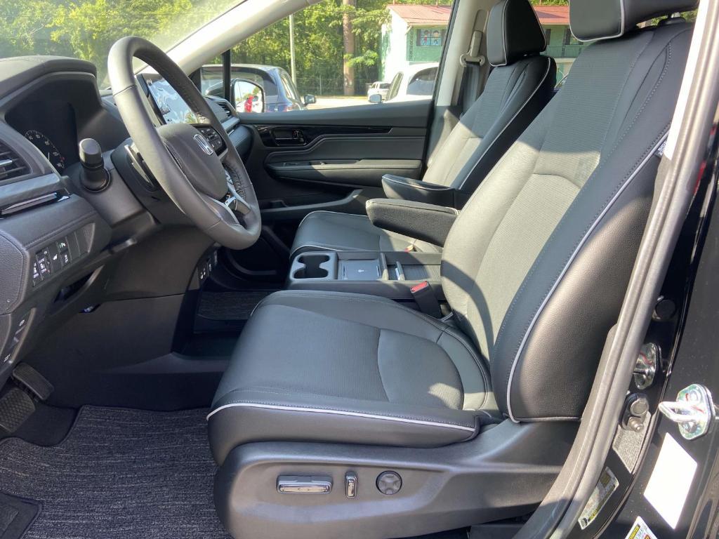 new 2025 Honda Odyssey car