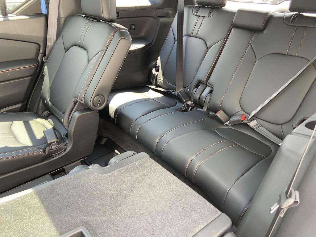 new 2025 Honda Pilot car, priced at $48,259