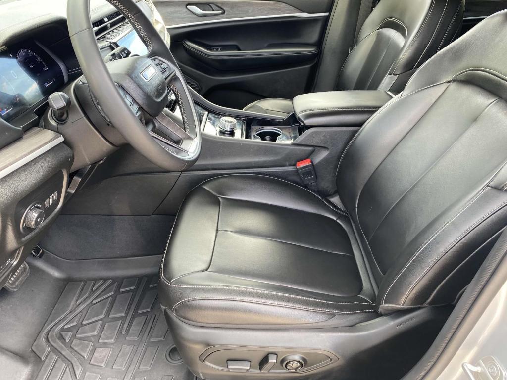 used 2023 Jeep Grand Cherokee L car, priced at $33,555