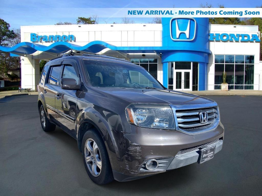 used 2012 Honda Pilot car, priced at $10,888