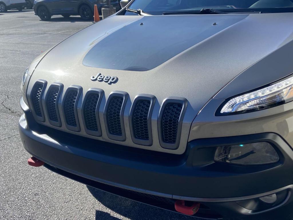 used 2017 Jeep Cherokee car, priced at $13,333