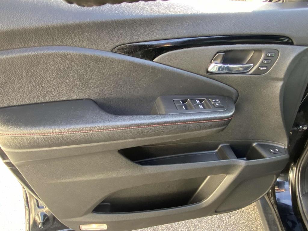 used 2020 Honda Pilot car, priced at $26,555