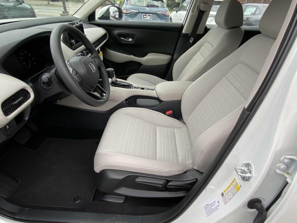new 2025 Honda HR-V car