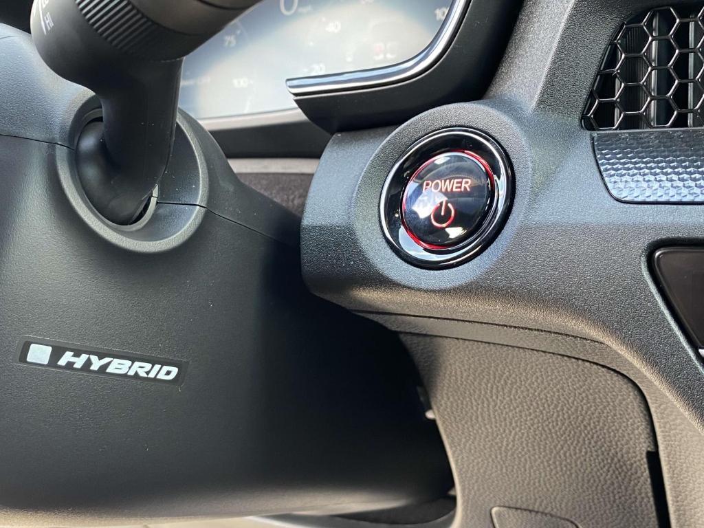 new 2026 Honda CR-V Hybrid car, priced at $38,664