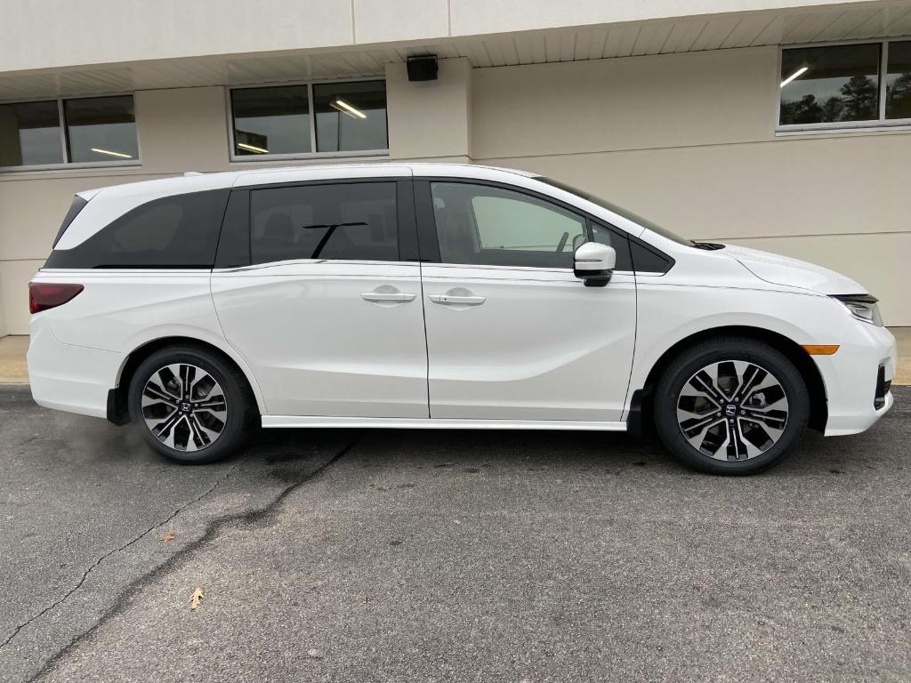 new 2025 Honda Odyssey car, priced at $52,730