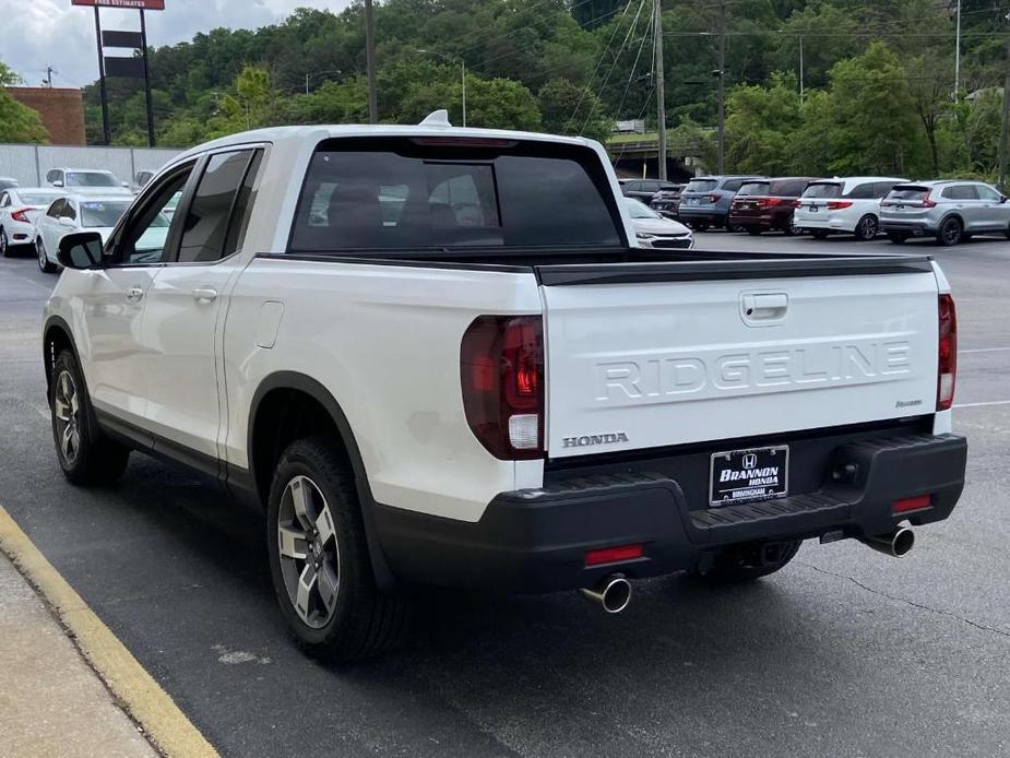 new 2024 Honda Ridgeline car, priced at $44,430