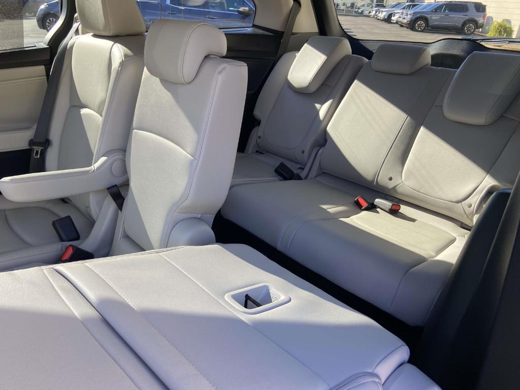 new 2026 Honda Odyssey car, priced at $43,110