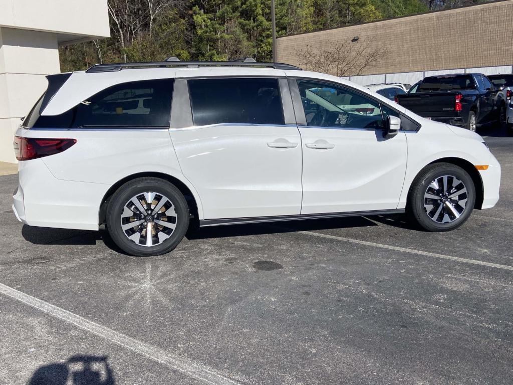 new 2026 Honda Odyssey car, priced at $43,110