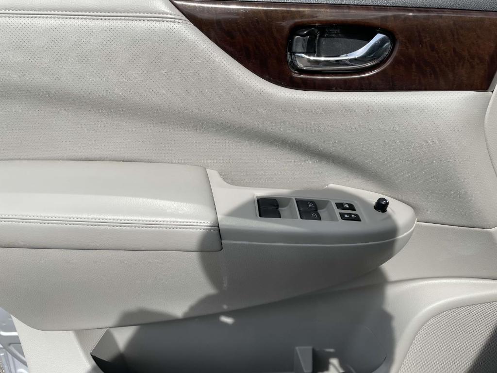 used 2013 Nissan Quest car, priced at $8,888