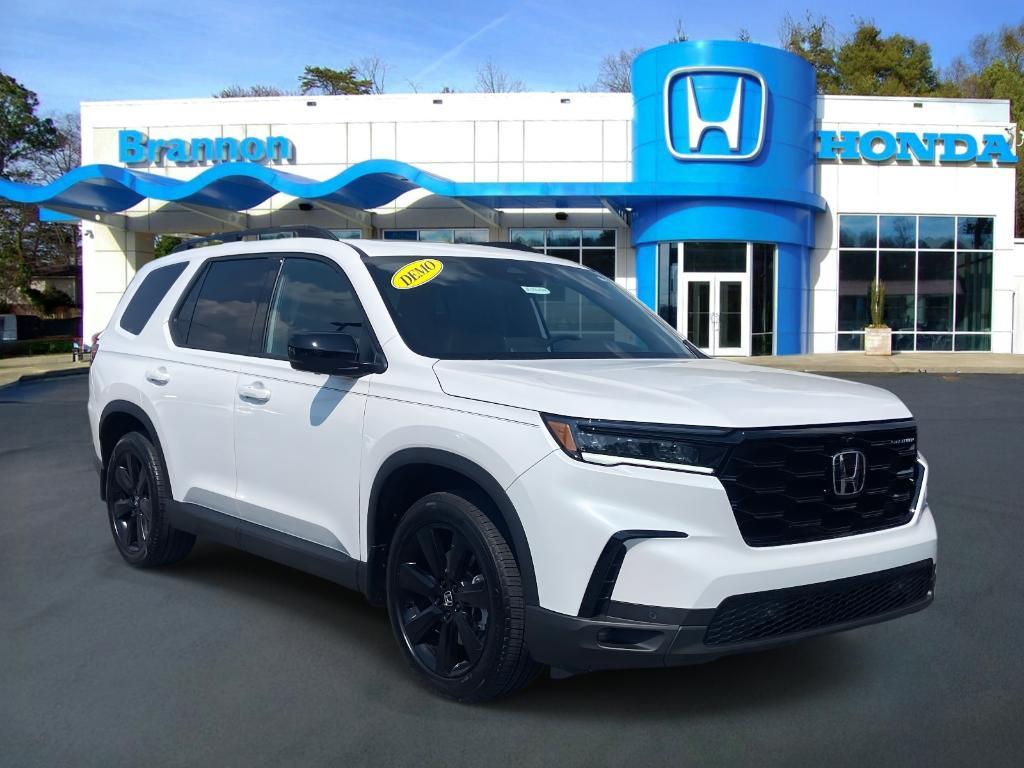 new 2025 Honda Pilot car, priced at $51,981