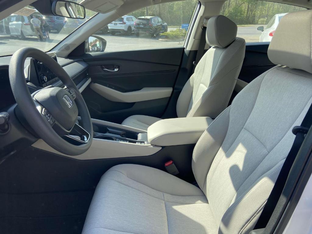 new 2025 Honda Accord car