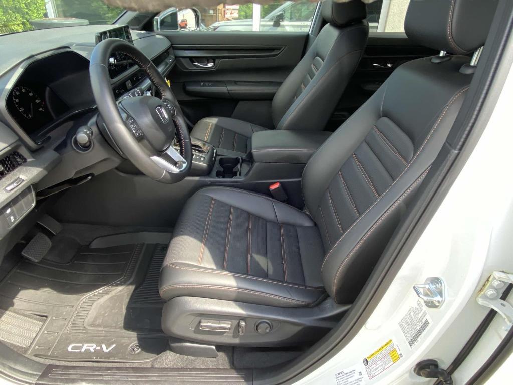 new 2025 Honda CR-V Hybrid car