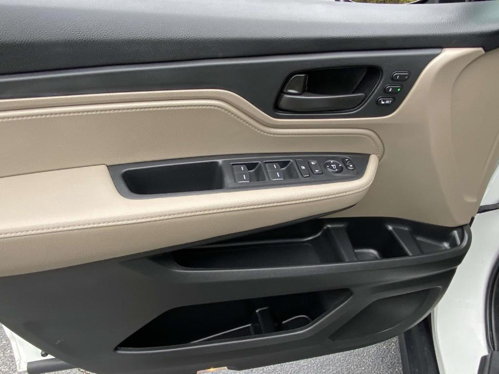 used 2023 Honda Odyssey car, priced at $37,555