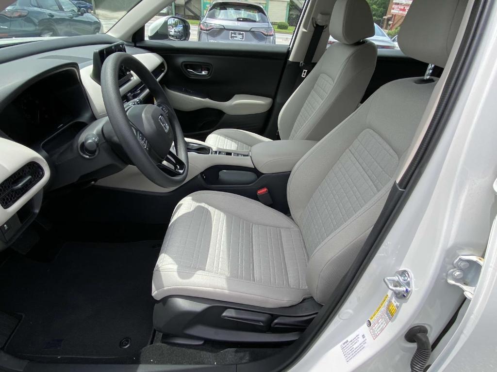 new 2025 Honda HR-V car