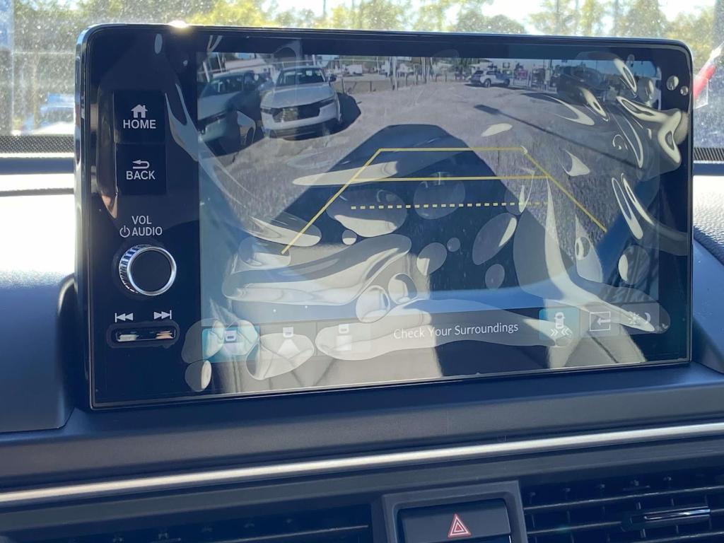 new 2025 Honda Pilot car, priced at $45,242