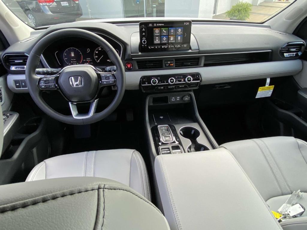 new 2025 Honda Pilot car