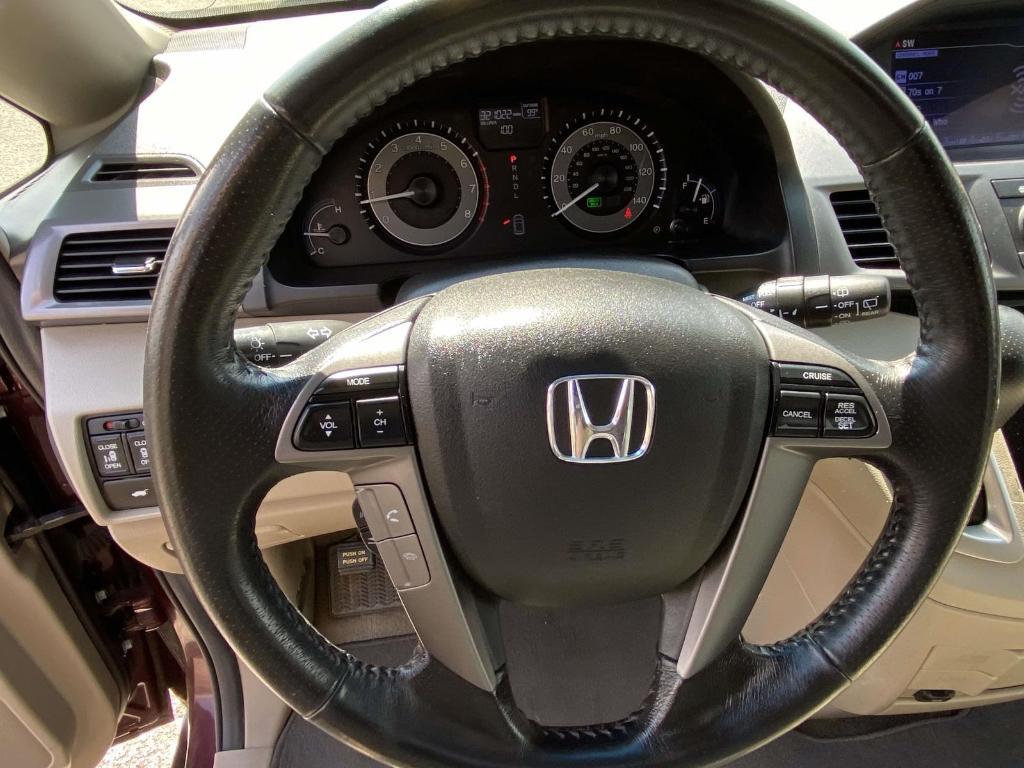 used 2013 Honda Odyssey car, priced at $6,000