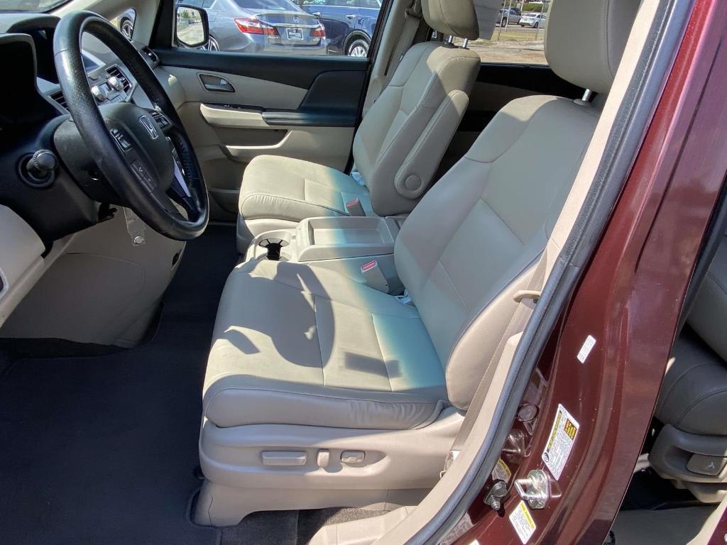 used 2013 Honda Odyssey car, priced at $6,000