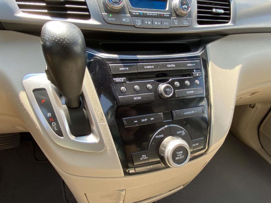 used 2013 Honda Odyssey car, priced at $6,000