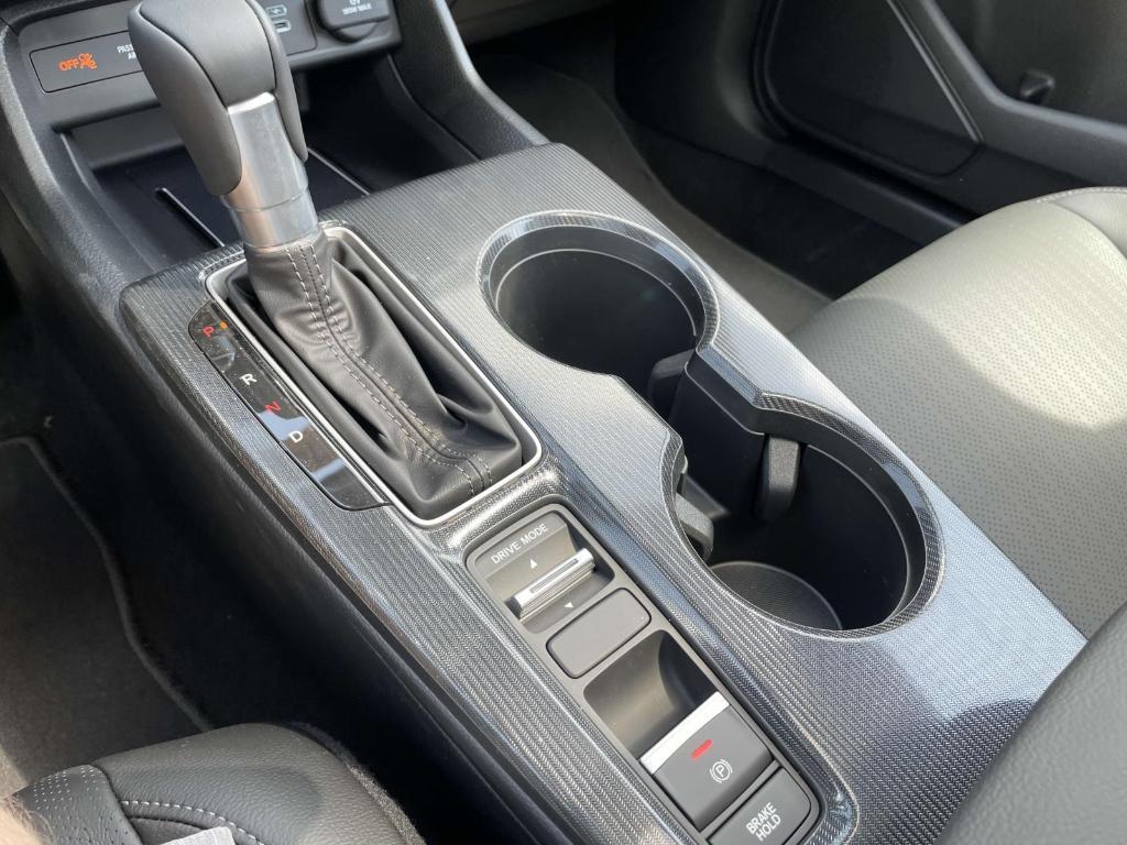 new 2025 Honda Civic Hybrid car