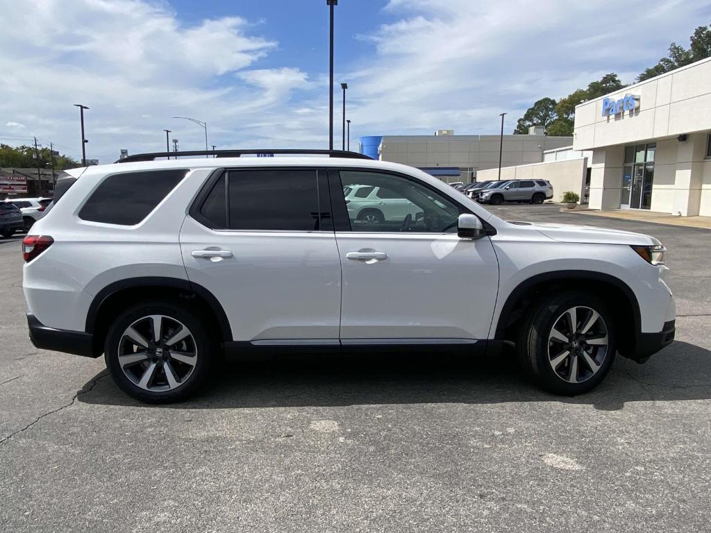 new 2025 Honda Pilot car