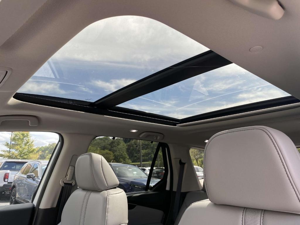 new 2025 Honda Pilot car