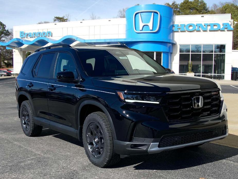 new 2025 Honda Pilot car, priced at $50,795