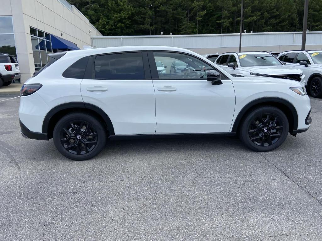 new 2025 Honda HR-V car