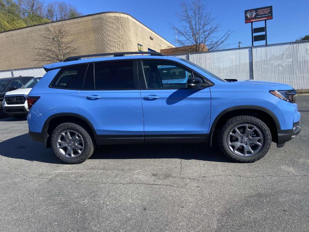 new 2025 Honda Passport car, priced at $47,290