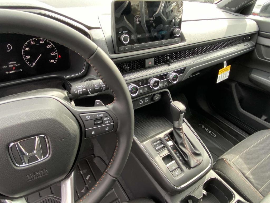new 2025 Honda CR-V Hybrid car